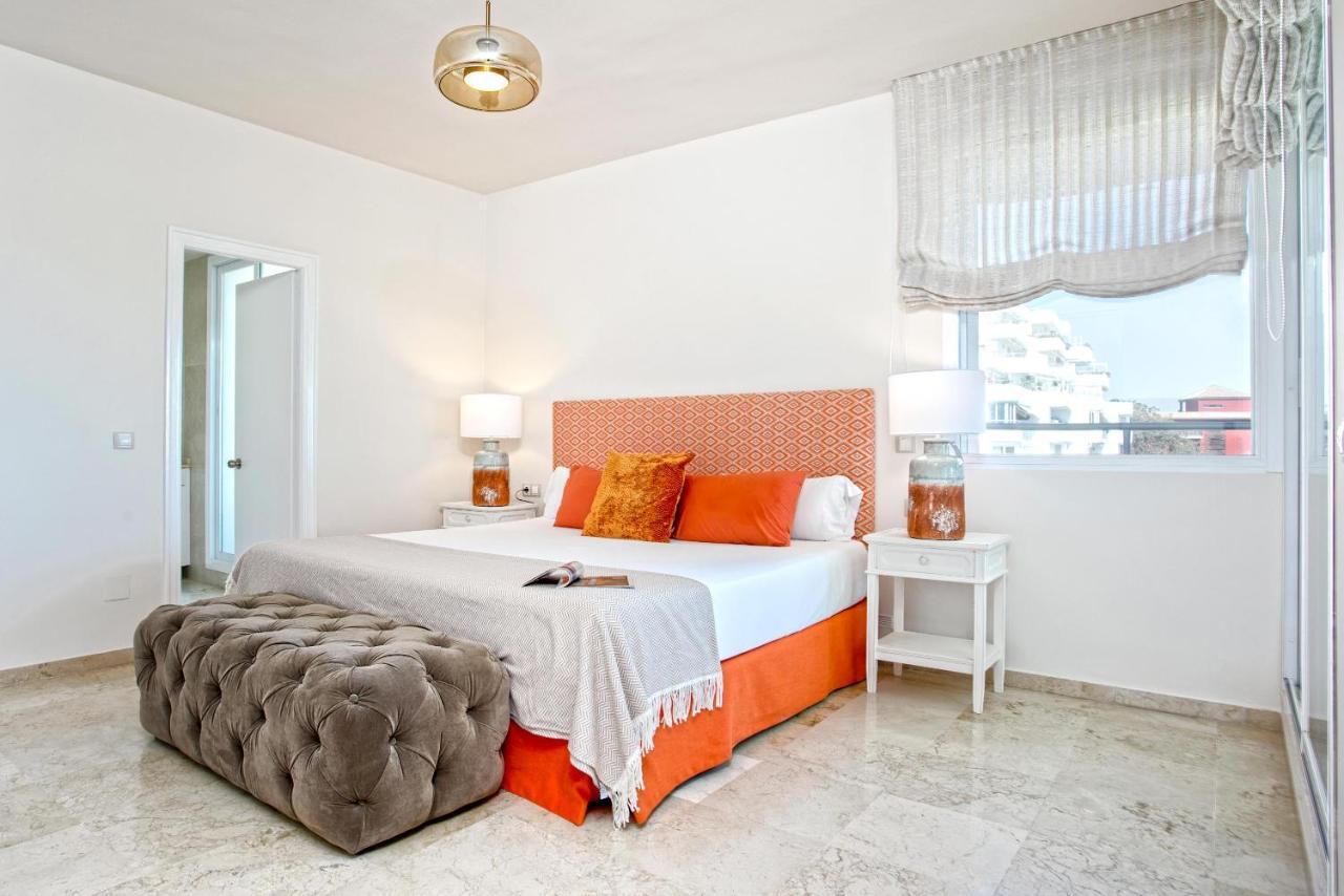 Genteel Flamencos Terrace